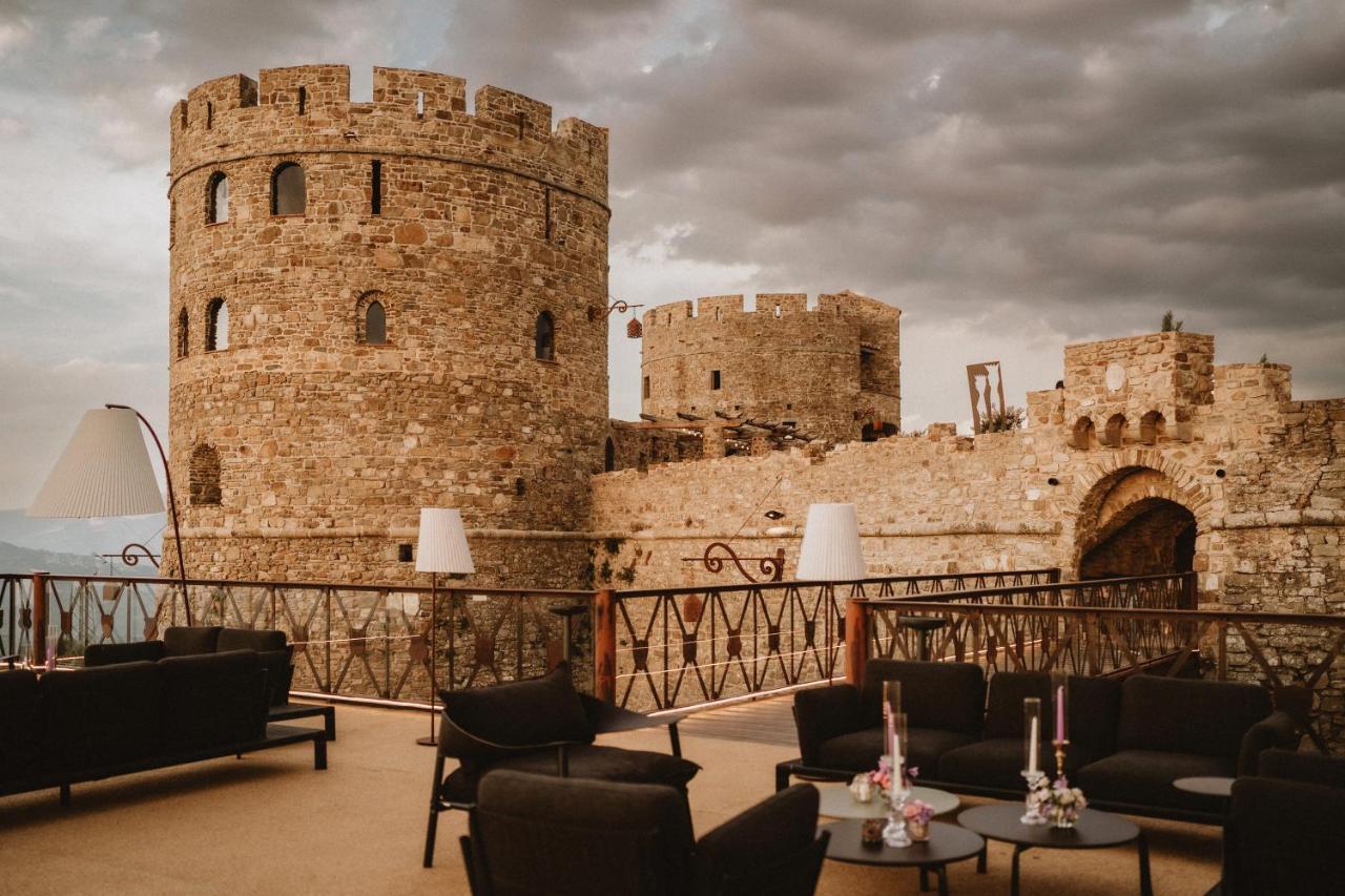 Castello Di Hotel 5*